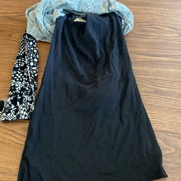 Small Fuzzi Long Sleeve Textured Turtleneck - Picture 5 of 7